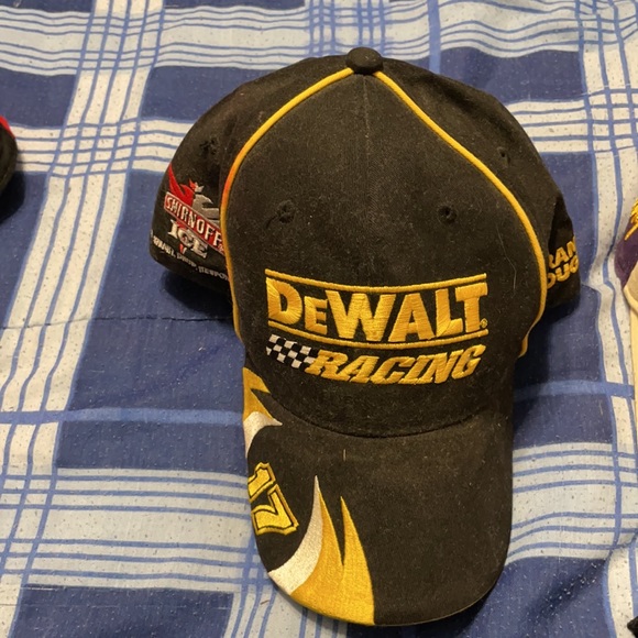 Various vintage NASCAR caps (Circa 2002-08) - Picture 8 of 9